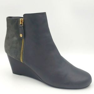 ISAAC MIZRAHI Dark Gray Leather Wedge Ankle Boot